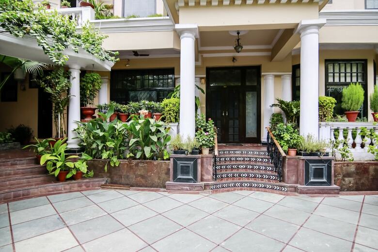 Bed & Breakfast Sirohi House
