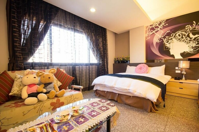 Hotel Flower Bed And Breakfast