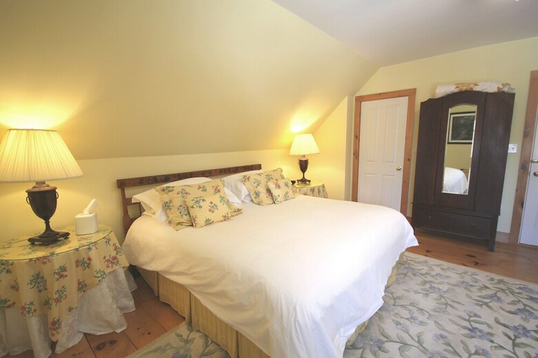 Bed & Breakfast Highland Lake Inn