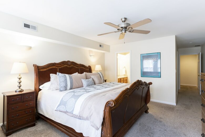 Apartamentos Lux Townhouse Walk To All