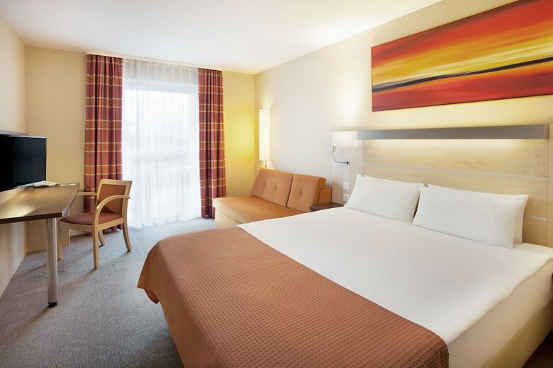 Hotel Holiday Inn Express Nuernberg-schwabach