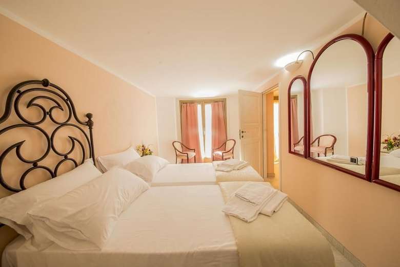 Bed & Breakfast B E B Lambroriver
