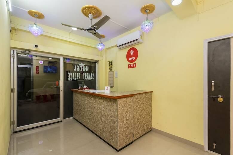 Oyo 10471 Hotel Samrat Palace