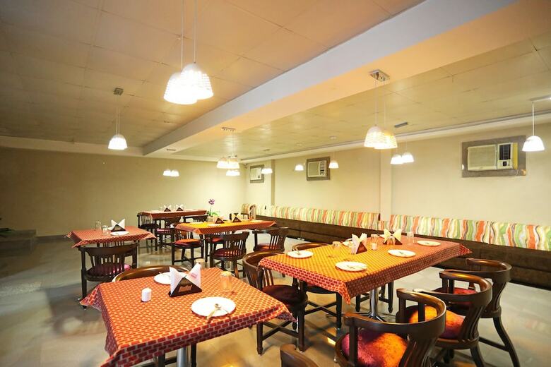 Hotel Oyo 10967 Dhola Maru Resort