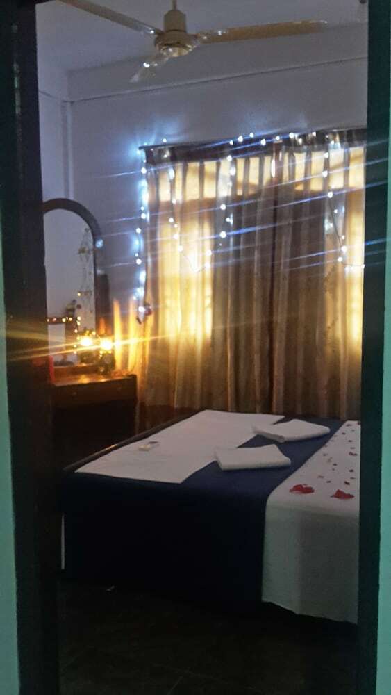 Hotel Blue Whale