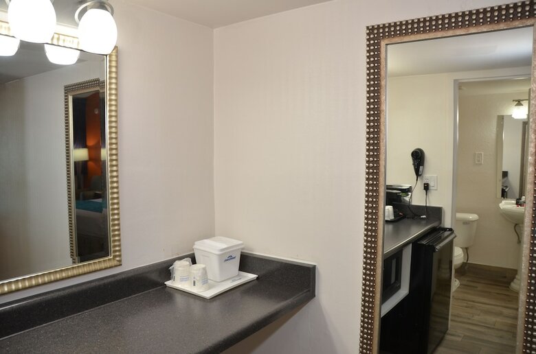 Hotel Howard Johnson By Wyndham Yuma