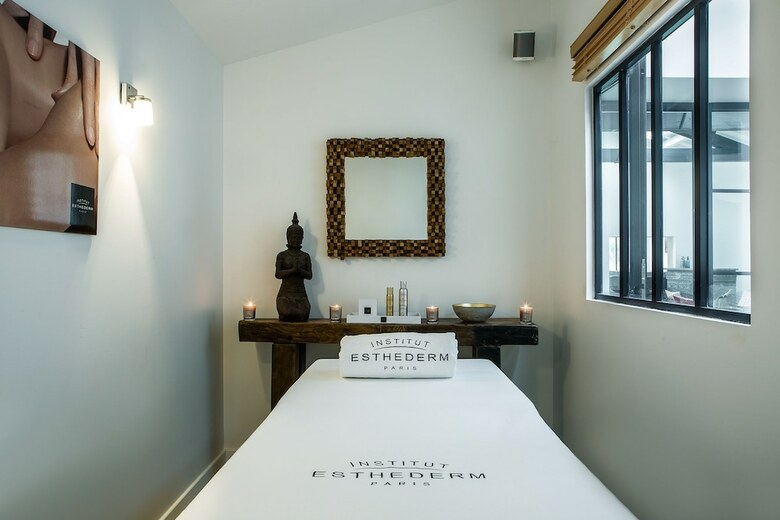 Bed & Breakfast Chateau Du Palanquey & Spa