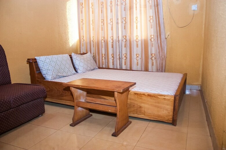 D Jos Hotel