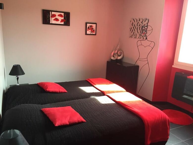 Bed & Breakfast Domaine de Prefaissal 2