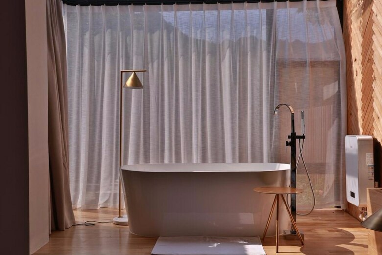 Worth Waiting Boutique Hotel