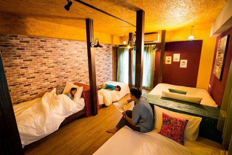 Bed & Breakfast Fly Inn Yilan