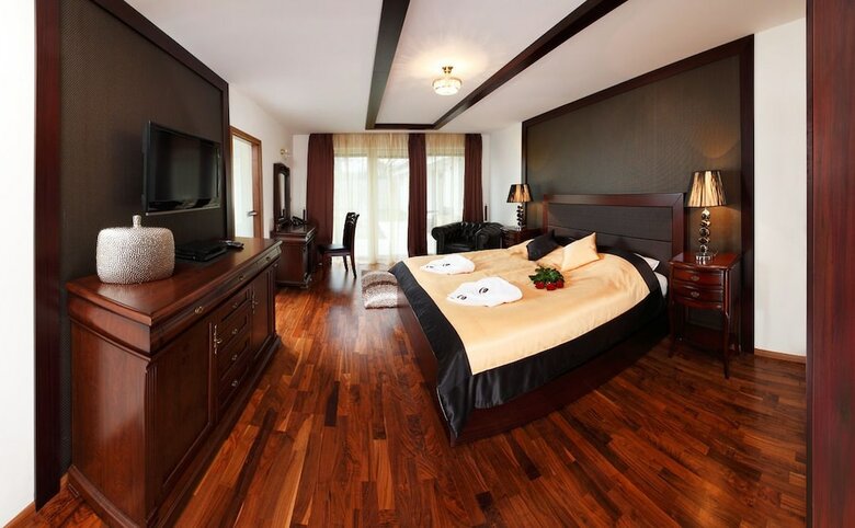Lux Hotel Onyx