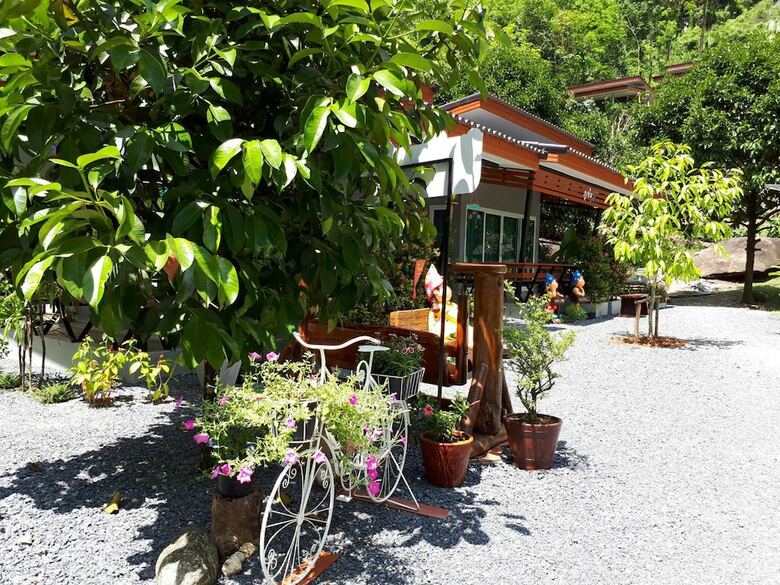 Hotel Baan Bhuriwat Kiriwong