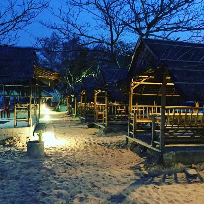 Hotel Talumpuk Seafood & Resort