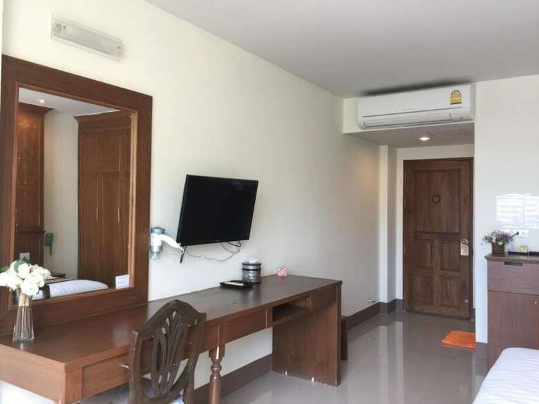 Amonruk  Hotel 2