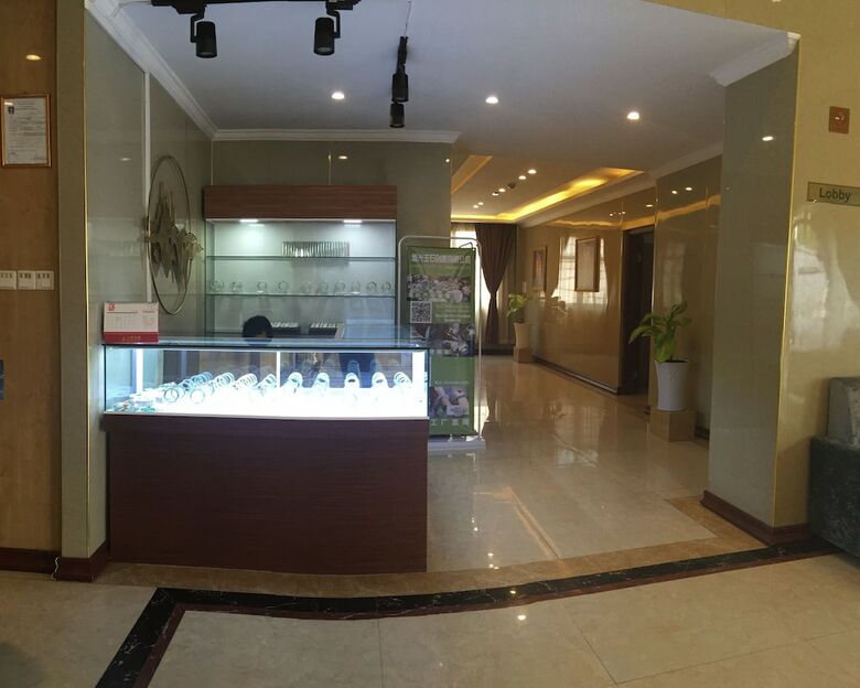 Apollo Hotel
