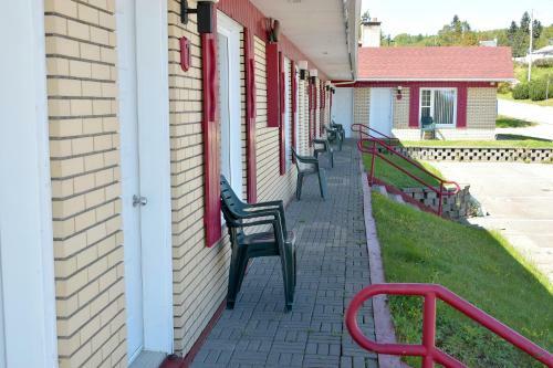 Motel Chalets Bo-fleuve Evangeline
