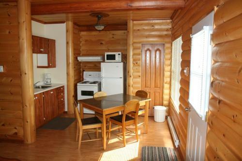 Motel Chalets Bo-fleuve Evangeline