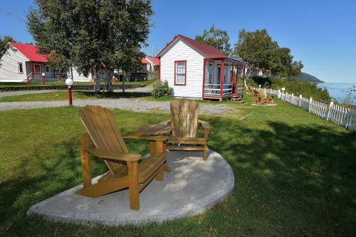 Motel Chalets Bo-fleuve Evangeline