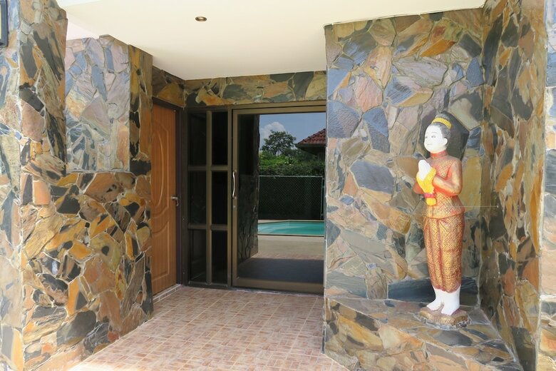 Villa Tan Rock Resort