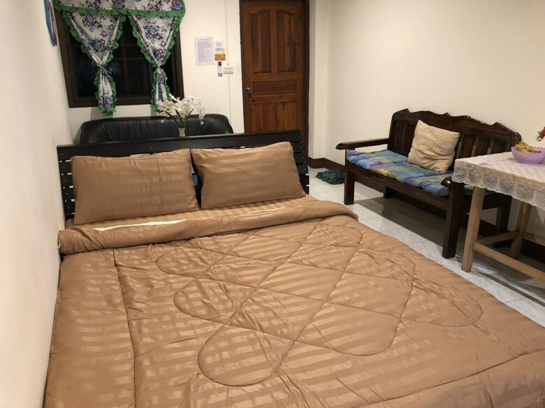 Hotel Sandee Place Chomthong