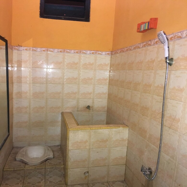 Hotel Aini Homestay Ternate