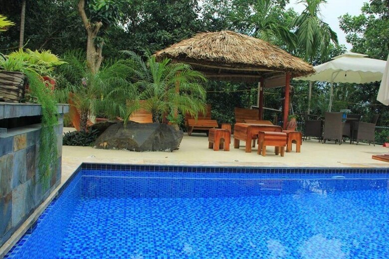 Mit Hilltop Villa