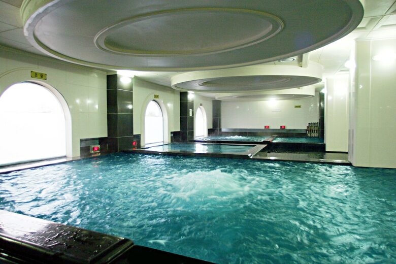 Gaya Hotel