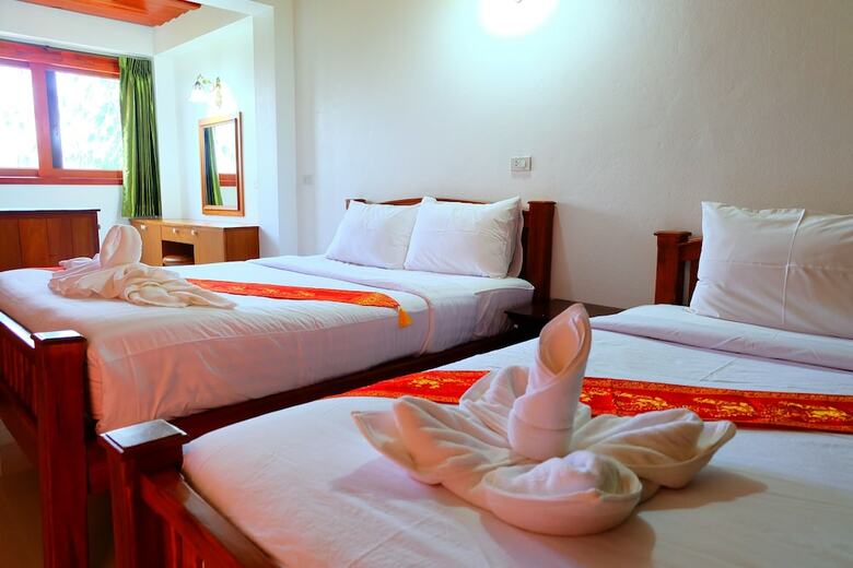 Hotel Rom Sak Resort