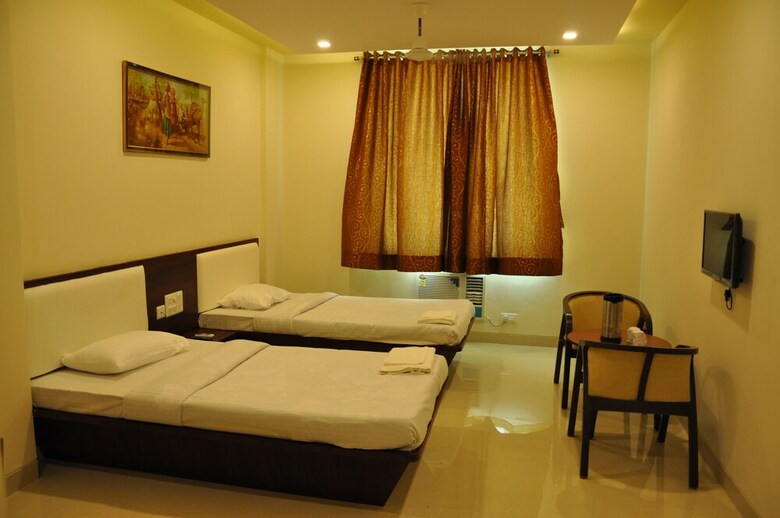Hotel Shiv International