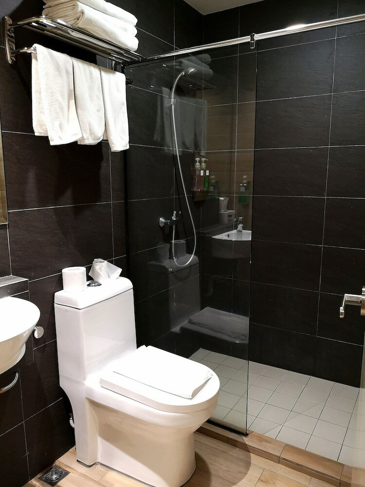 Qlio Hotel