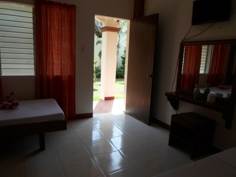 Hotel Agm Beachfront Resort & Resto