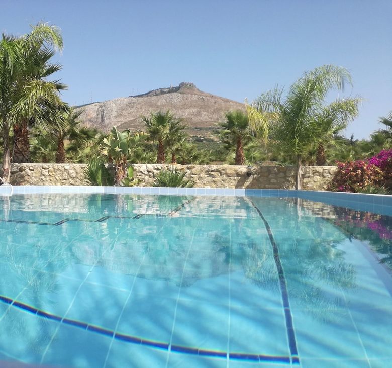 Bed & Breakfast Villa Delle Palme Delfina