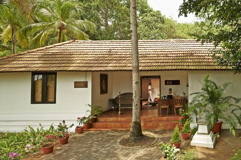 Hotel Club Mahindra Ashtamudi