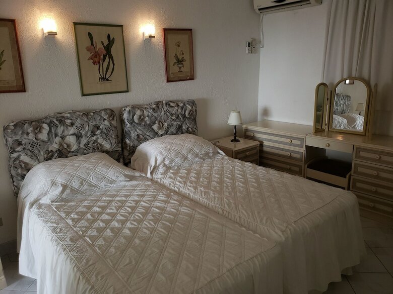 Aparthotel Golden View Apartments