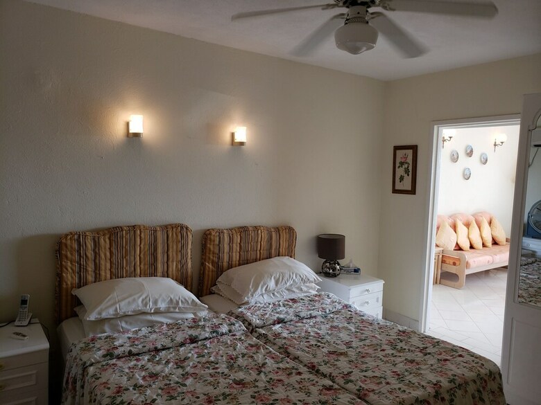 Aparthotel Golden View Apartments