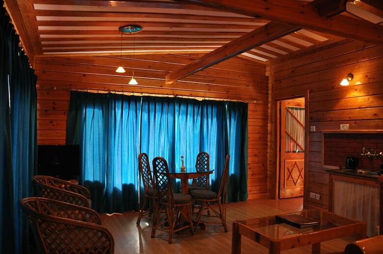 Hotel The Chalets Naldehra