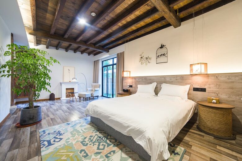 Bed & Breakfast Home To Home