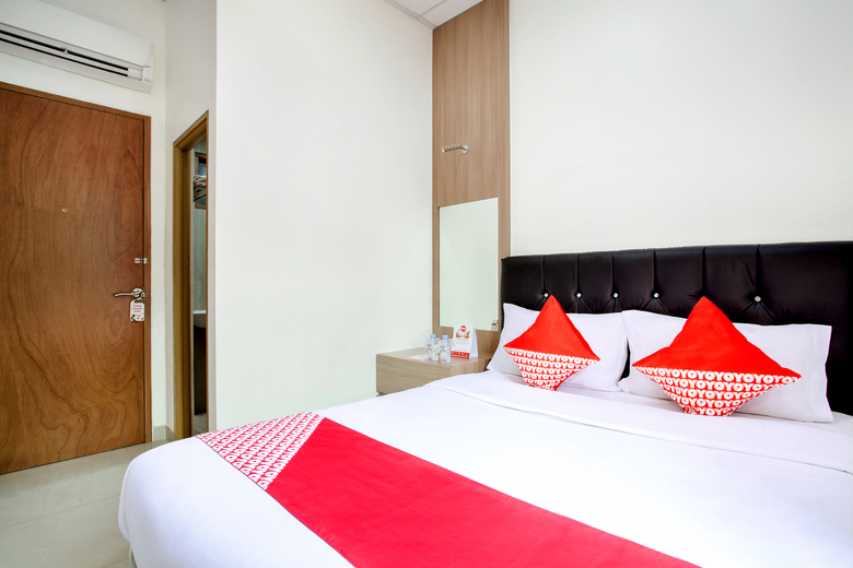 Hotel Oyo 106 Sarkawi Residence