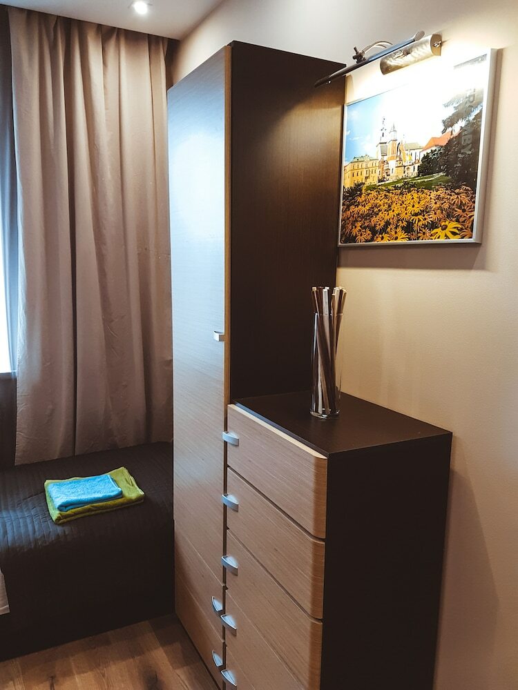 Stawowa Apartment With Private Garage