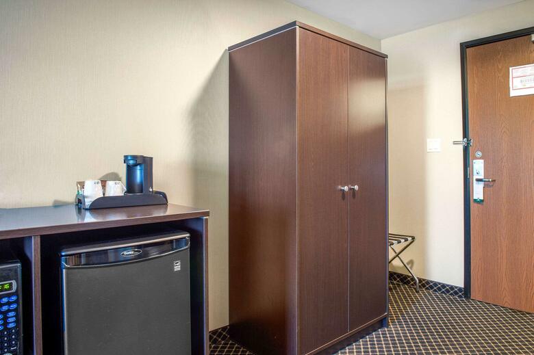 Hotel Quality Inn & Suites Petawawa
