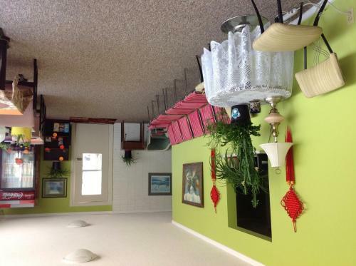 Riverside Motel