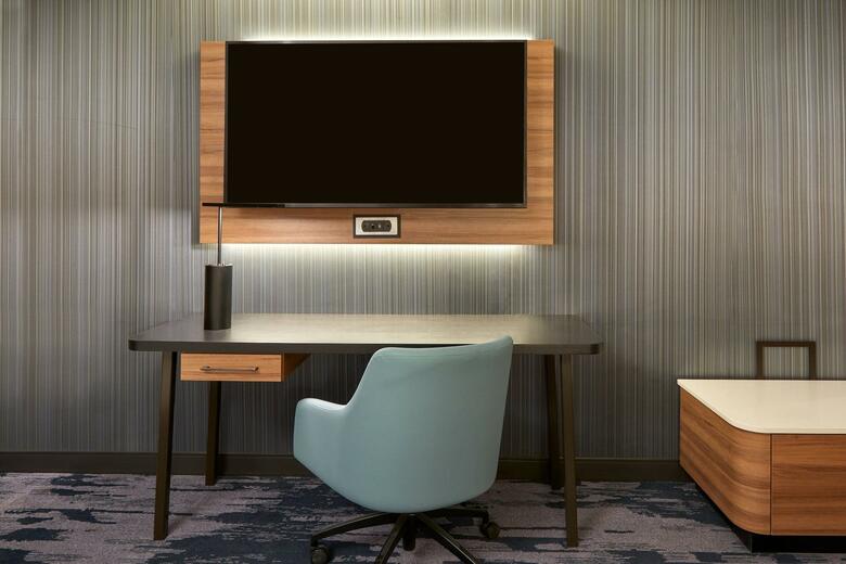 Travelodge Hotel By The Falls