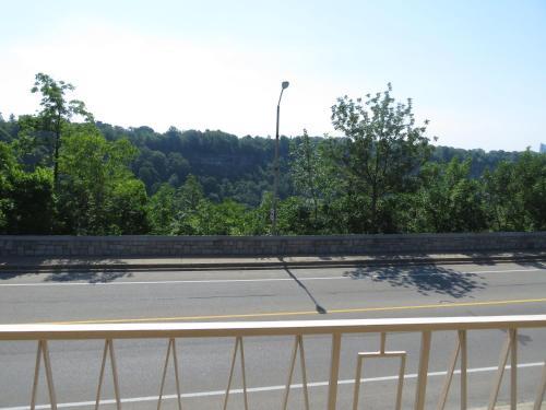 Riverview Motel