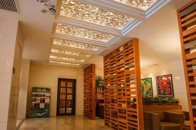 Zhongnan Sunshine Hotel