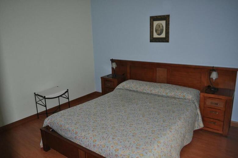 Hotel Puente de Piedra