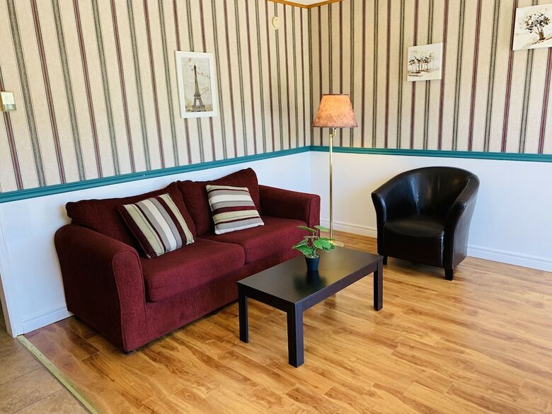 Fair Isle Motel