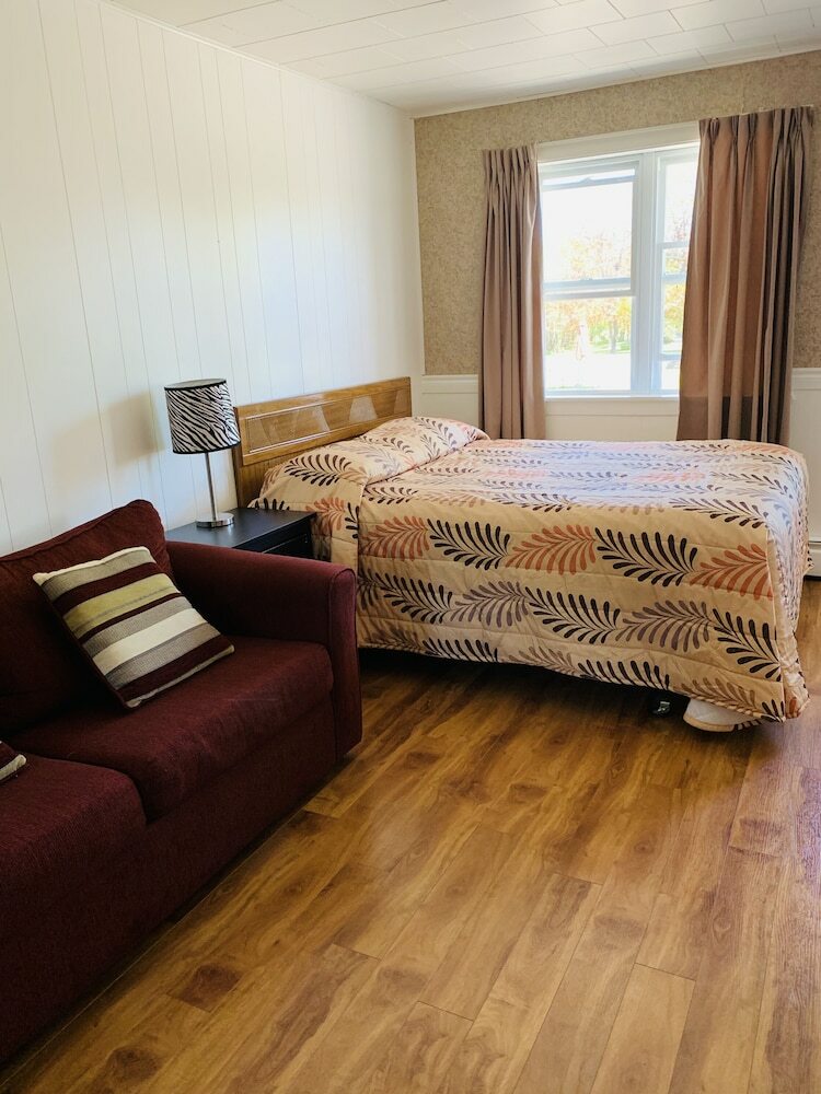 Fair Isle Motel