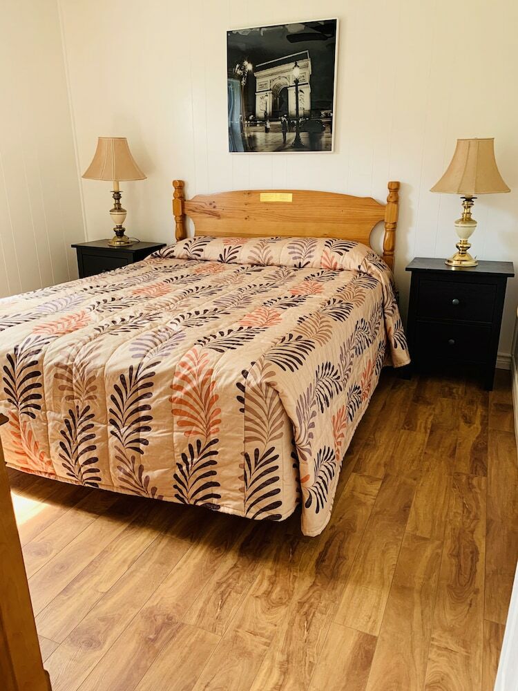 Fair Isle Motel