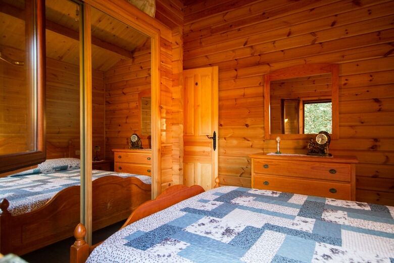 106354 - House In Dumbr�a